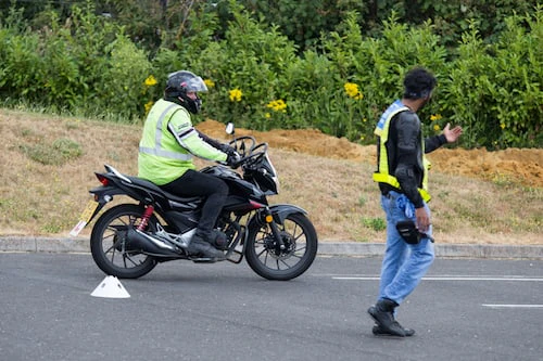 student completing his CBT in Edgware
